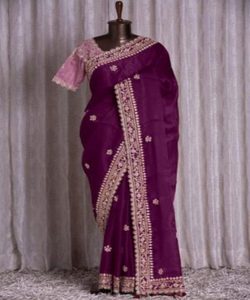 Explorez des collections de saris exclusives organisées pour les femmes exigeantes qui apprécient la qualité et l'artisanat kurta - Product Image 2