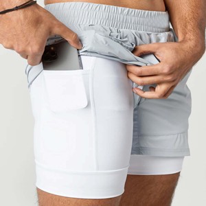 Pantalón corto de entrenamiento para hombre, tejido forrado de compresión, con bolsillos delanteros deslizantes, 80% nailon, 20% elastano, color gris - Product Image 5