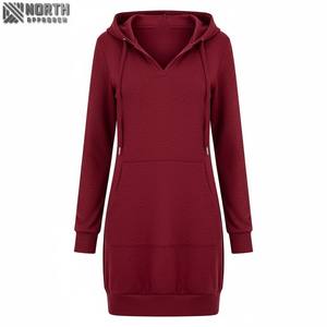 Venta al por mayor de vestido largo con capucha para las mujeres de encargo de las señoras de manga larga con cuello en V Vestidos con capucha 450 GSM Sudadera con capucha - Product Image 1