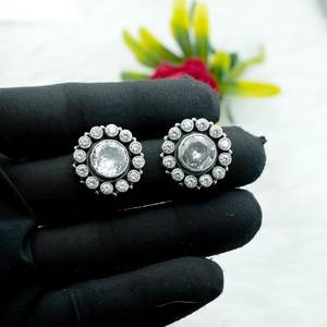 Boucles d'oreilles en argent sterling 925 de mariage minimaliste, cadeau léger en diamant CZ blanc naturel pour elle - Product Image 4