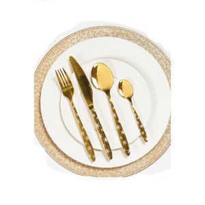 Dîner de style avec 5 couverts en acier inoxydable fabriqués à la main Poignées rétro roses au design américain haut de gamme - Product Image 3