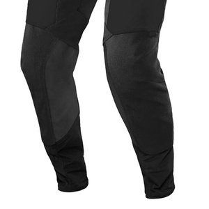 Pantalones de moto fabricados con tela textil reforzada y armadura de nivel 1 CE para protección en carretera. - Product Image 5