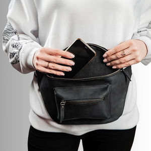 Riñonera de Cuero Auténtico con Logotipo Personalizado al por Mayor, Bolso de Cintura Cruzado de Cuero Genuino para Hombre y Mujer - Product Image 1