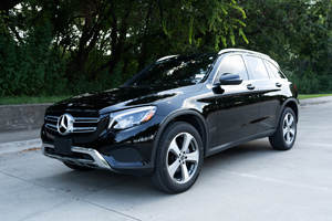 Mercedes-Benz GLC 300 d'occasion propre, année 2019 - Product Image 2