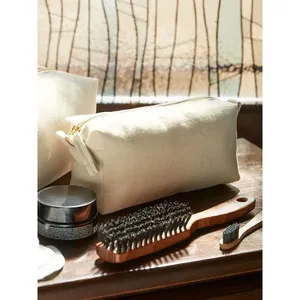 Estuche de Lona Personalizado para Guardar Accesorios y Artículos de Aseo - Product Image 4