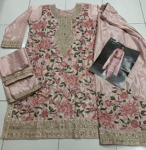 Chinon lourd de qualité supérieure avec broderie multi-fils et séquence Costume Salwar Femme Fabricant de mode - Product Image 3