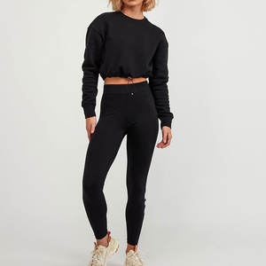 Conjuntos de sudadera con capucha y cremallera personalizados para mujer, con parche bordado, de invierno, lisos, para fitness, con top corto - Product Image 3