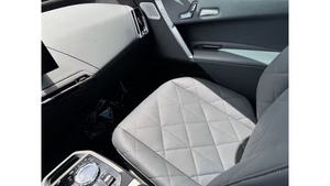 BMW iX M60 2025 d'occasion en excellent état - Product Image 6