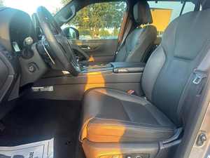 Limpio seminuevo 2022 Lexu-s LX600 lujo - Product Image 3