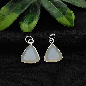 จี้พลอยคาลซิโดนีสีขาวเงิน925แบบฝาล้านล้าน - Product Image 1