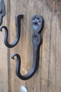 Antique Cast Iron Wall Hook For Hanging Towels Jackets <b>Umbrellas</b> And Scarves With Farmhouse Rustic Style Charm - Product Image 5
