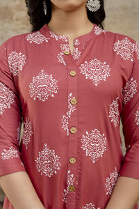 Nueva moda última ropa informal india tradicional algodón Kurti pantalón señoras Kurta conjuntos al por mayor de La India - Product Image 3