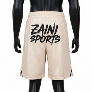 Pantalones cortos de baloncesto para hombre de malla de poliéster premium de 180 GSM, color crema con panel lateral negro, estampado por transferencia térmica y logotipo bordado. - Product Image 2