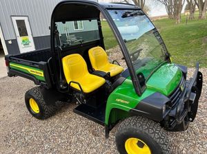 Nuevo John Deere Gator HPX615E Cab 4WD Utility - Product Image 2
