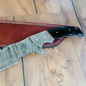 Cuchillo de Supervivencia Hecho a Mano con Hoja Fija de Acero con Patrón Damasco y Mango Ergonómico para Acampar al Aire Libre, Cocinar y Uso General - Product Image 5