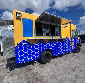 Carrito de comida rápida de diseño único, remolque móvil de comida callejera a la venta, Material de fibra de vidrio remolcable, envío rápido a EE. UU./Carrebians - Product Image 6