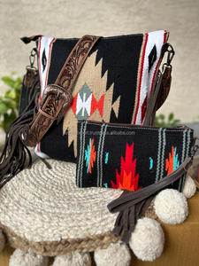 Manta de sillín de cuero mecanizada a mano, bolso de hombro con borlas y elegante manta de sillín de cuero artesanal, cartera, conjunto combinado para mujer, venta al por mayor - Product Image 4