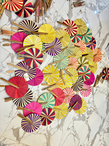 Abanico de hoja de palma tejida artesanía de Palma natural para regalo de invitados de boda y recuerdo Vietnam 99 Gold Data - Ms Violet - Product Image 6