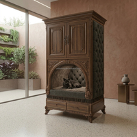 Lit pour animaux de compagnie en velours capitonné de style européen classique, avec un canopy en bois sculpté et des tiroirs, pour villa et hôtel de luxe