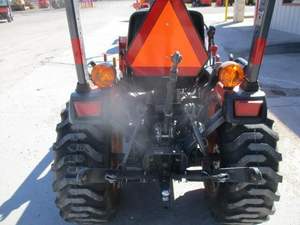 Tractor Kubota B2401DT 2021 - Product Image 5