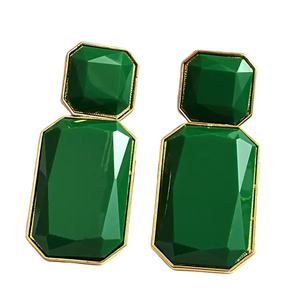 2024 Offre Spéciale résine conception bijoux en gros à la mode à la mode fête porter des bijoux pris en charge pour toutes les saisons homme fait ensemble de boucles d'oreilles - Product Image 1