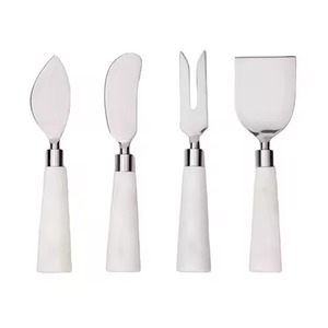 Juego de cuchillos para queso de acero inoxidable de primera calidad con mango blanco Diseño elegante Perfecto para servir corte y alojamiento - Product Image 1