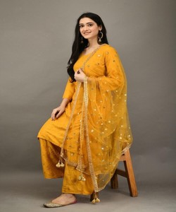 Ropa de oficina de tendencia Rayon Kurti con diseño geométrico y detalle de volantes Vestido de uso diario con bordado floral elegante - Product Image 1