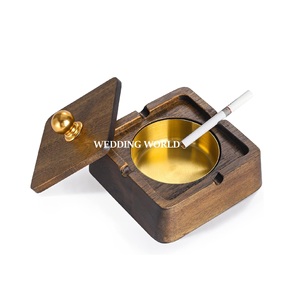 Cenicero de madera de lujo Forma cuadrada Hotel y Barware Cenicero de mesa Calidad Premium Nuevo Cenicero de madera - Product Image 1