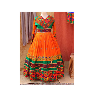 Robe Afghane Kuchai Pashtun Antique 1 pièce Robe tribale Robe traditionnelle afghane moyenne faite à la main pour les fêtes Robe et désherbage - Product Image 1