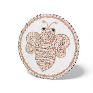 Decoración de Pared de Abeja Hecha a Mano Natural, Decoración Ecológica de Animales para Cuarto de Bebé, desde Vietnam - Product Image 1