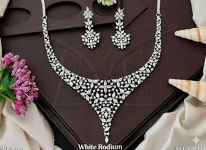 Conjunto de Collar de Diamantes Americanos con Pulido de Rodio Blanco Premium, Joyería de Diseño para Mujer, Ideal para Regalos y Celebraciones - Product Image 4