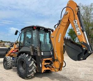 Retroexcavadora CASE 580SN, capacidad de carga de 2 toneladas para uso doméstico con cilindro hidráulico - Product Image 1