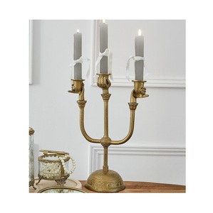 Candelabro de Metal de Estilo Vintage para Decoración del Hogar, Portavelas Romántico con Diseño de Múltiples Brazos, Centro de Mesa, Regalo - Product Image 1