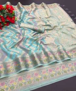 Libérez votre diva intérieure dans nos saris en satin glamour, ornés de perles, idéales pour les occasions spéciales. - Product Image 6