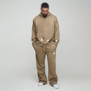 Conjunto Deportivo de Chándal con Estampado Urbano y Logotipo Personalizado, Pantalones Deportivos y Sudadera con Capucha para Hombre, Conjunto Informal de Dos Piezas para Otoño - Product Image 1