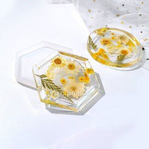 Juego de moldes de bandeja de resina, 1 pieza de molde de bandeja de resina, viene con 4 moldes de posavasos y 2 asas plateadas, decoración del hogar DIY - Product Image 1