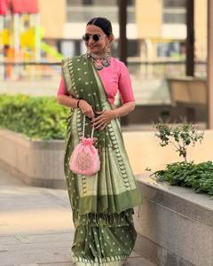 Gujarati estilo Cultural Banarasi algodón Saree puro suave contraste blusa pieza especial para fiestas recepciones precio bajo indio - Product Image 2