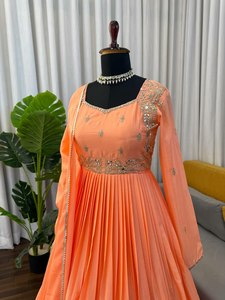 Setelan Salwar Gown Panjang Biasa dengan Dupatta, Ukuran <span class=keywords><strong>M</strong></span> hingga 3XL, Kain Georget Berkualitas Tinggi dengan Detail Bordir & Payet, Cocok untuk Pesta SIE - Product Image 2