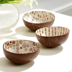 Tazón de cáscara de coco lacado hecho a mano ecológico Color personalizado patrón Floral ensaladera diseño personalizado fabricante de Vietnam - Product Image 4