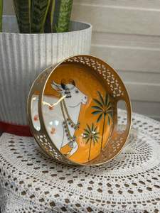 Bandeja de metal de hierro de primera calidad perfecta para uso en restaurantes o bares en el hogar, elegante y duradera para el servicio de alimentos y bebidas - Product Image 3