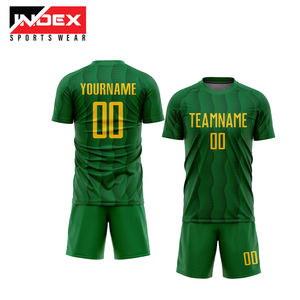 Ensemble de vêtements de football personnalisables Short respirant à séchage rapide Impression entièrement sublimée Nouveau logo de conception pour les joueurs de football en club - Product Image 3