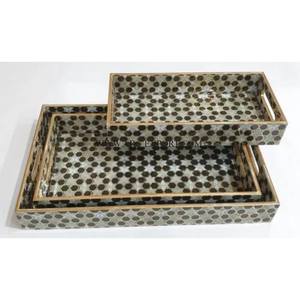 Juego de bandejas para servir comida de mesa de diferentes tamaños con diseño atractivo de calidad superior Bandeja DE TRABAJO esmaltada de madera hecha a mano - Product Image 4