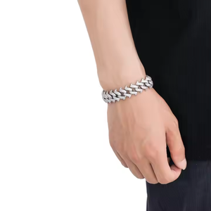 กำไลข้อมือเงินแท้ 925 ประดับเพชรโมอิสซาไนต์ ดีไซน์คลาสสิก โดดเด่นด้วยประกายหินที่เปล่งประกาย และดีไซน์ที่หรูหรา - Product Image 4