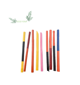 Fait de poteaux de bambou brut pour poteaux de bambou peints avec 100% de bambou écologique d'Eco2go Vietnam - Product Image 1