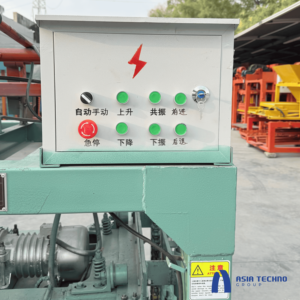 Máquina de fabricación de bloques de hormigón con enclavamiento manual semiautomático móvil, máquina de fabricación de ladrillos con vibración para construcción, tipo de máquina de construcción - Product Image 3