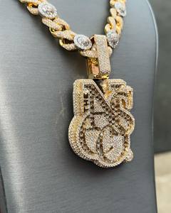 Alta calidad dos tonos plata y oro VVS Moissanite diamante colgante nombre personalizado Hip Hop Iced Out colgantes y dijes - Product Image 2