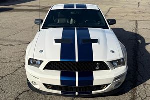 Ford Mustang Shelby GT500 Coupé 2007, boîte manuelle 6 vitesses, moteur V8 suralimenté - Product Image 2