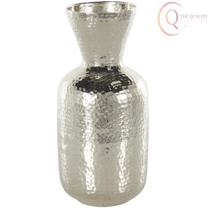 Elegante Florero de Metal Hecho a Mano con Forma Artística, Colores Personalizables para Decoración de Centros de Mesa y Arreglos Florales - Product Image 2