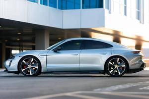 VOITURE ÉLECTRIQUE EXTRÊMEMENT PROPRE PORS-CHE TAYC-AN 4S 2020 562-HP DUAL-MOTOR AWD BATTERY PLUS PRÊTE À ÊTRE EXPÉDIÉE - Product Image 2