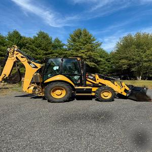 รถแบคโฮเดอร์ตัก420F ที่ใช้รถแบคโฮ420F ตักดินสำหรับแมว - Product Image 4